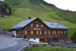Отель Domigs Ferienalm, Дамюльс